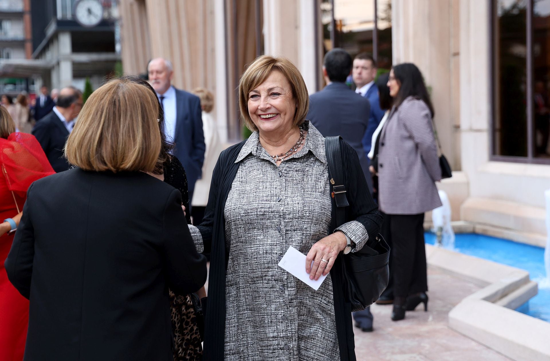 Elegancia y sobriedad entre los invitados al concierto previo a los Premios Princesa de Asturias