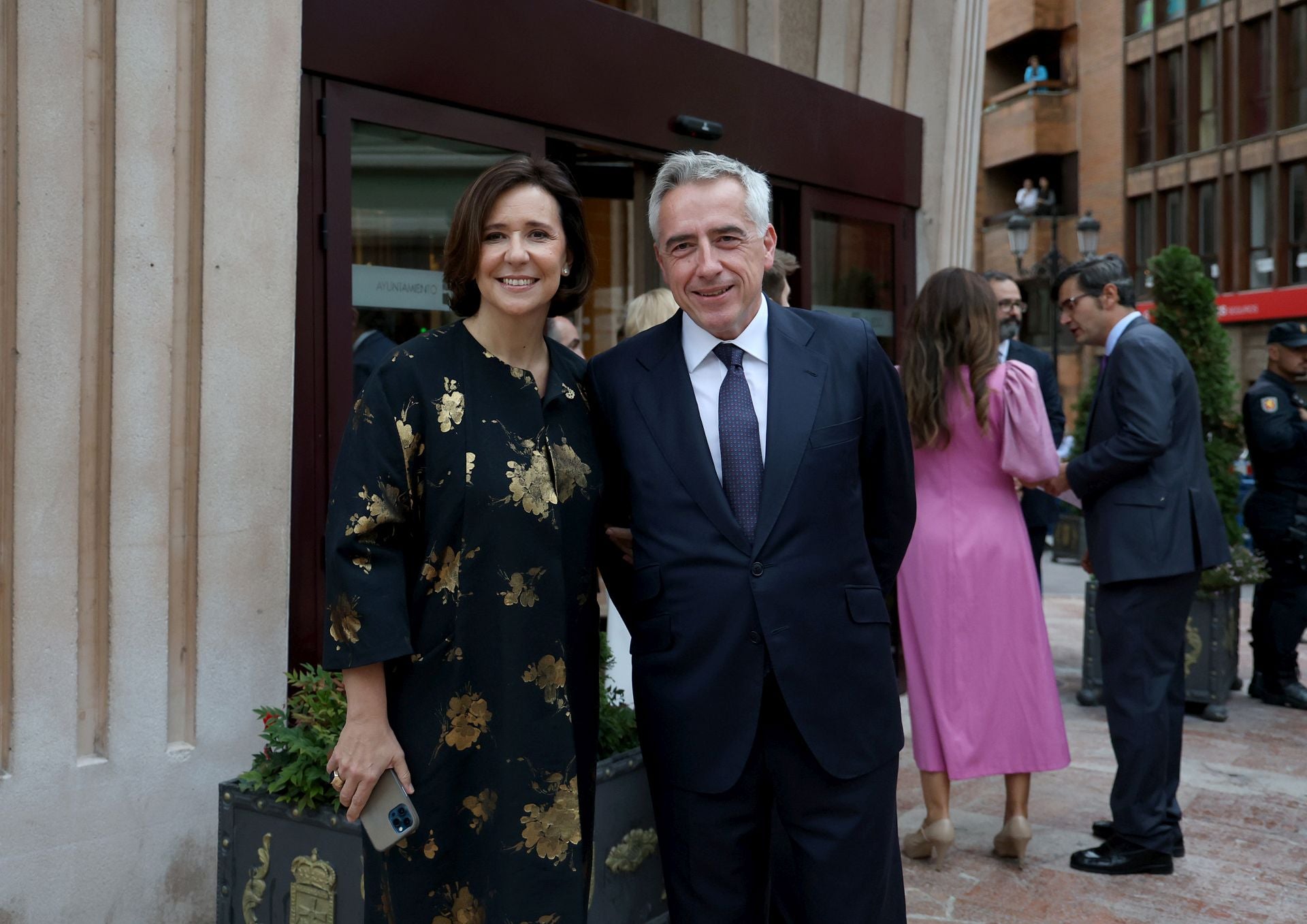 Elegancia y sobriedad entre los invitados al concierto previo a los Premios Princesa de Asturias