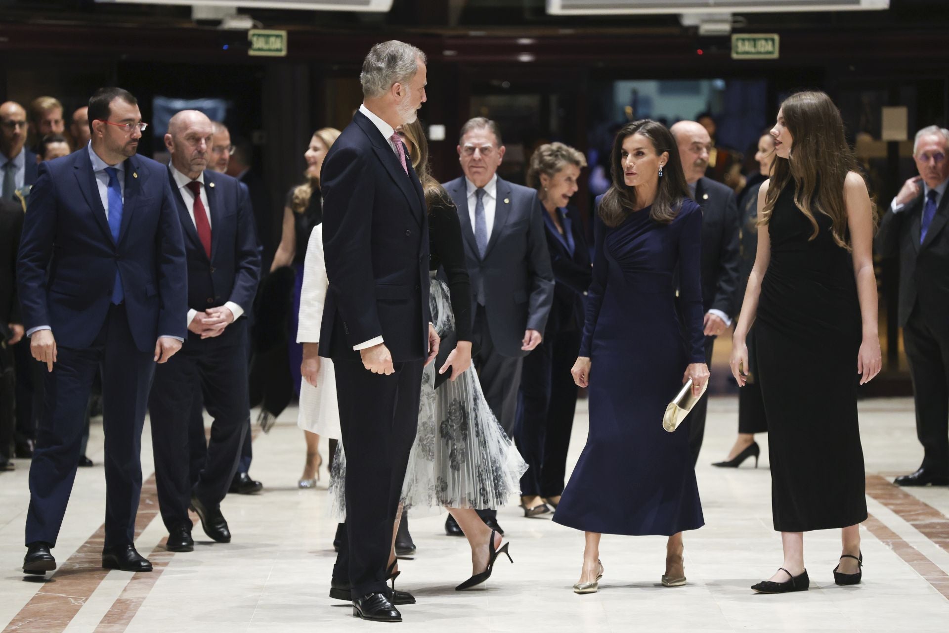 Los estilismos de la Familia Real en el concierto previo a los Premios Princesa de Asturias