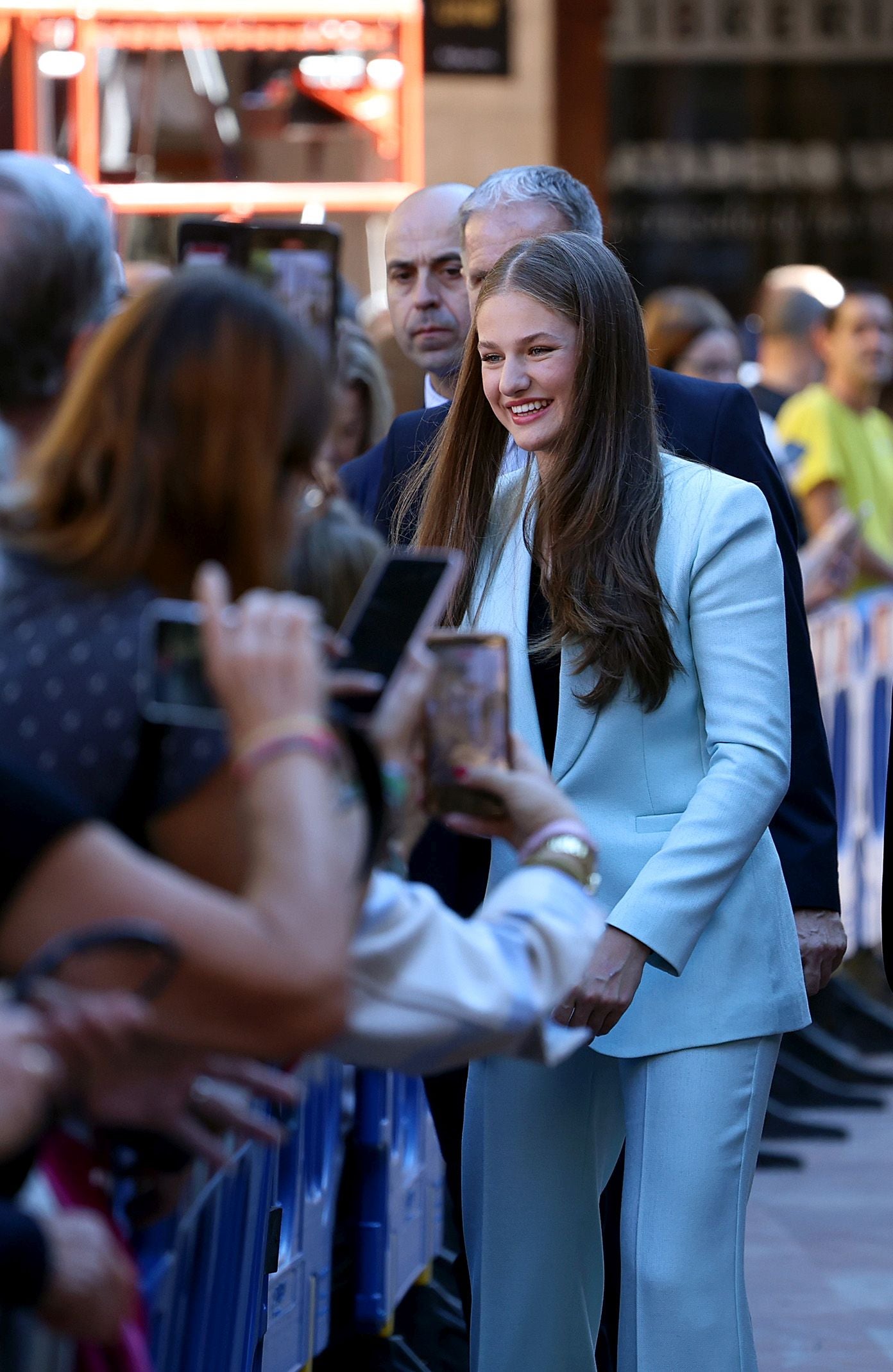 Multitudinario recibimiento a la Princesa Leonor en Oviedo