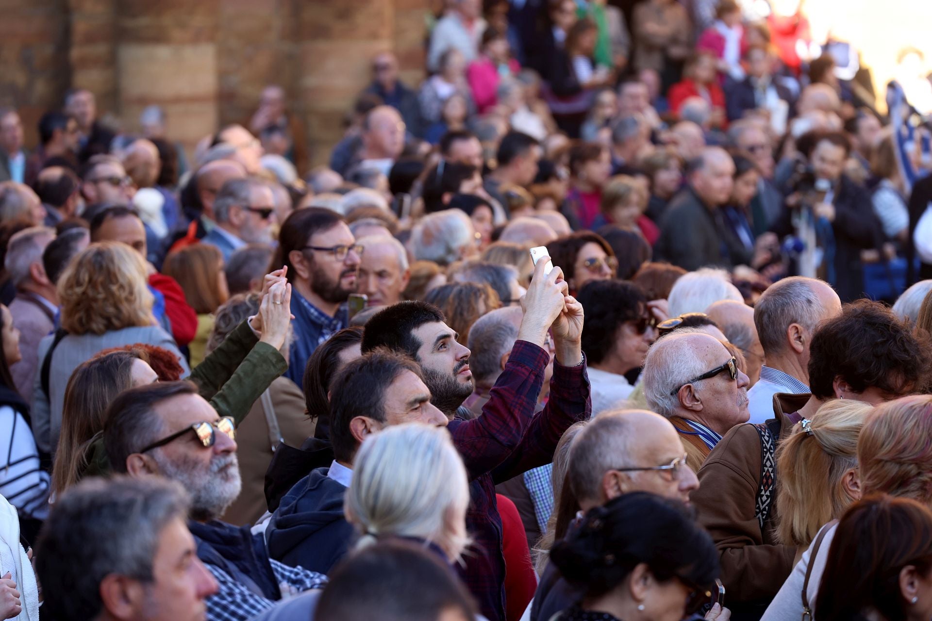 Multitudinario recibimiento a la Princesa Leonor en Oviedo