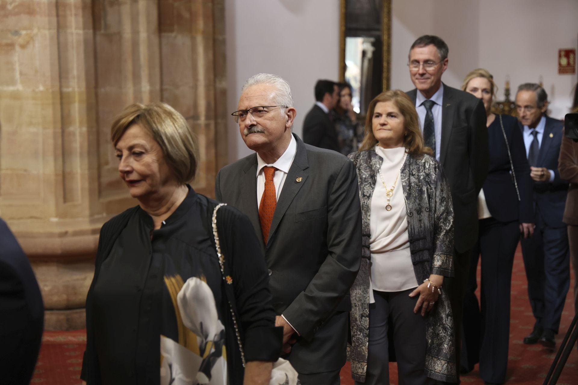 Sonrisas y cercanía: las imágenes de las audiencias de la Familia Real en el Reconquista