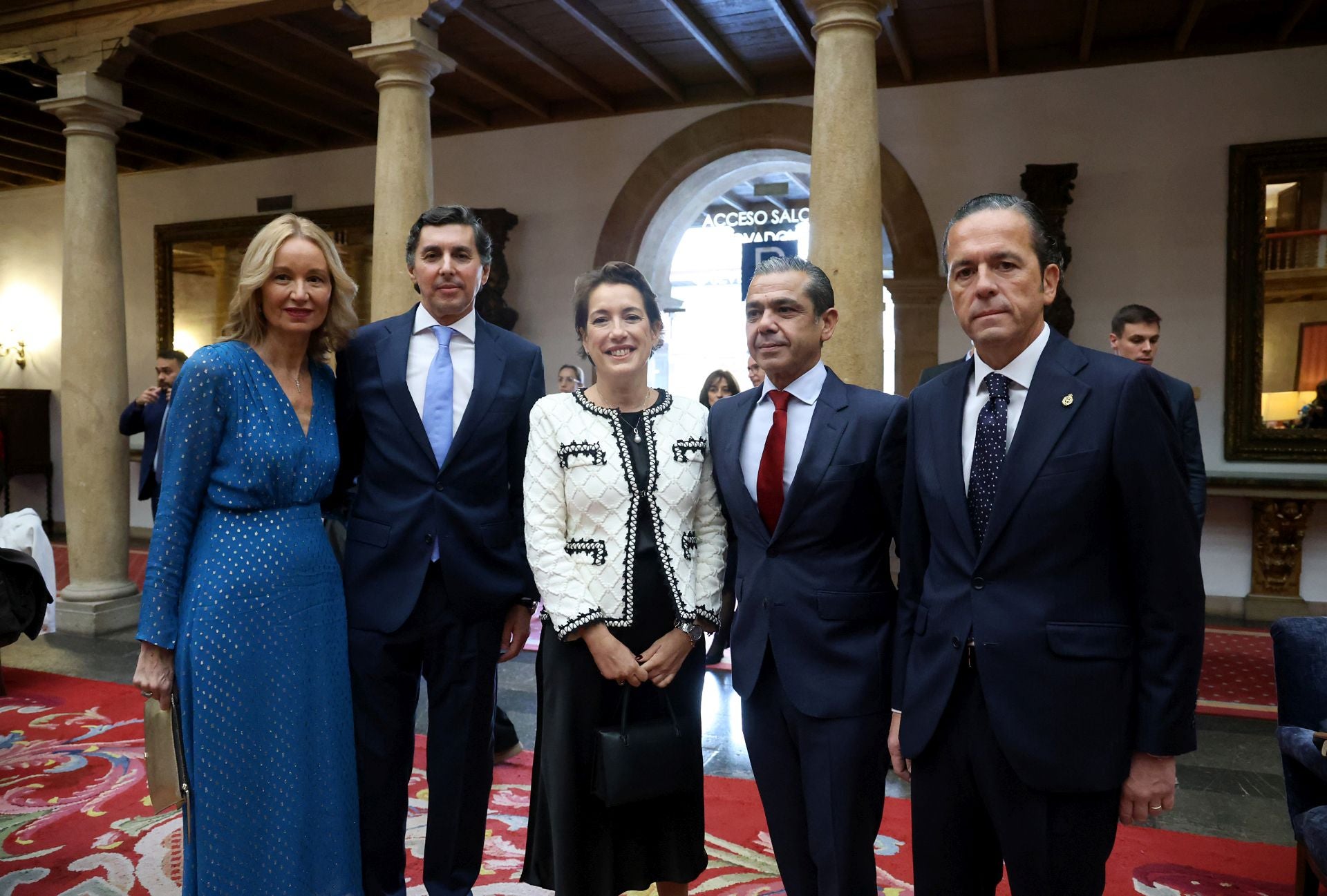 Ambiente empresarial y de autoridades en el Hotel Reconquista