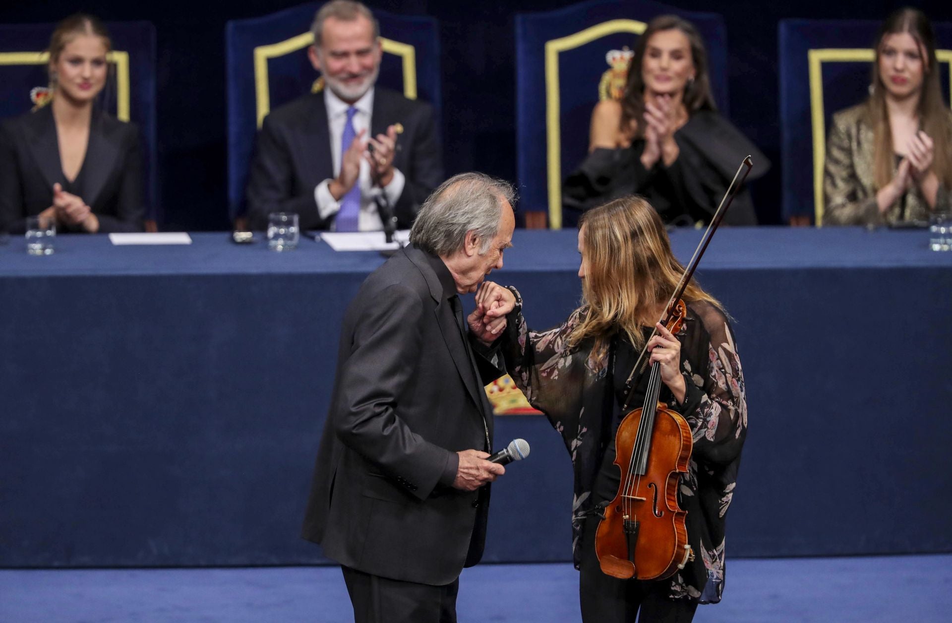 Emoción y sorpresas en la ceremonia de entrega de los Premios Princesa de Asturias