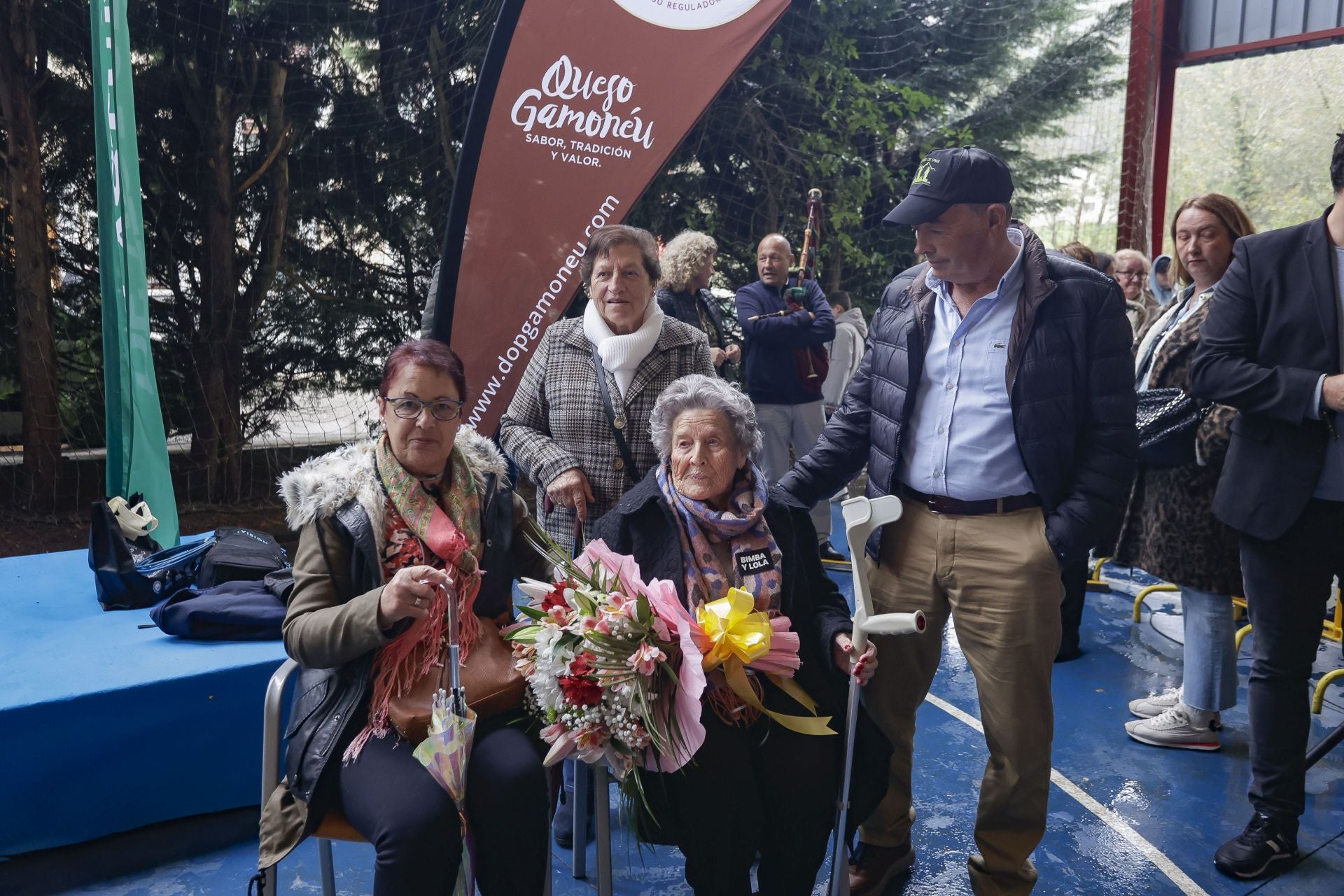 El manjar asturiano de Benia de Onís: el certamen del queso Gamonéu da sus ganadores