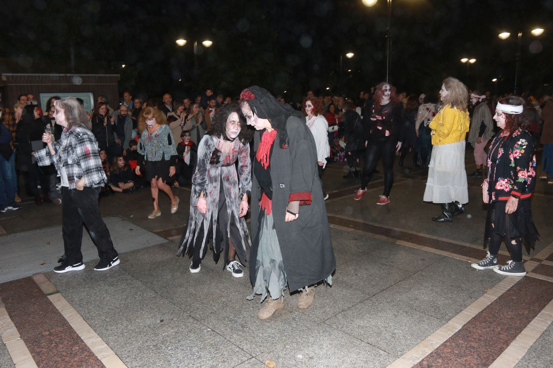 Terror en las calles de Gijón por Halloween