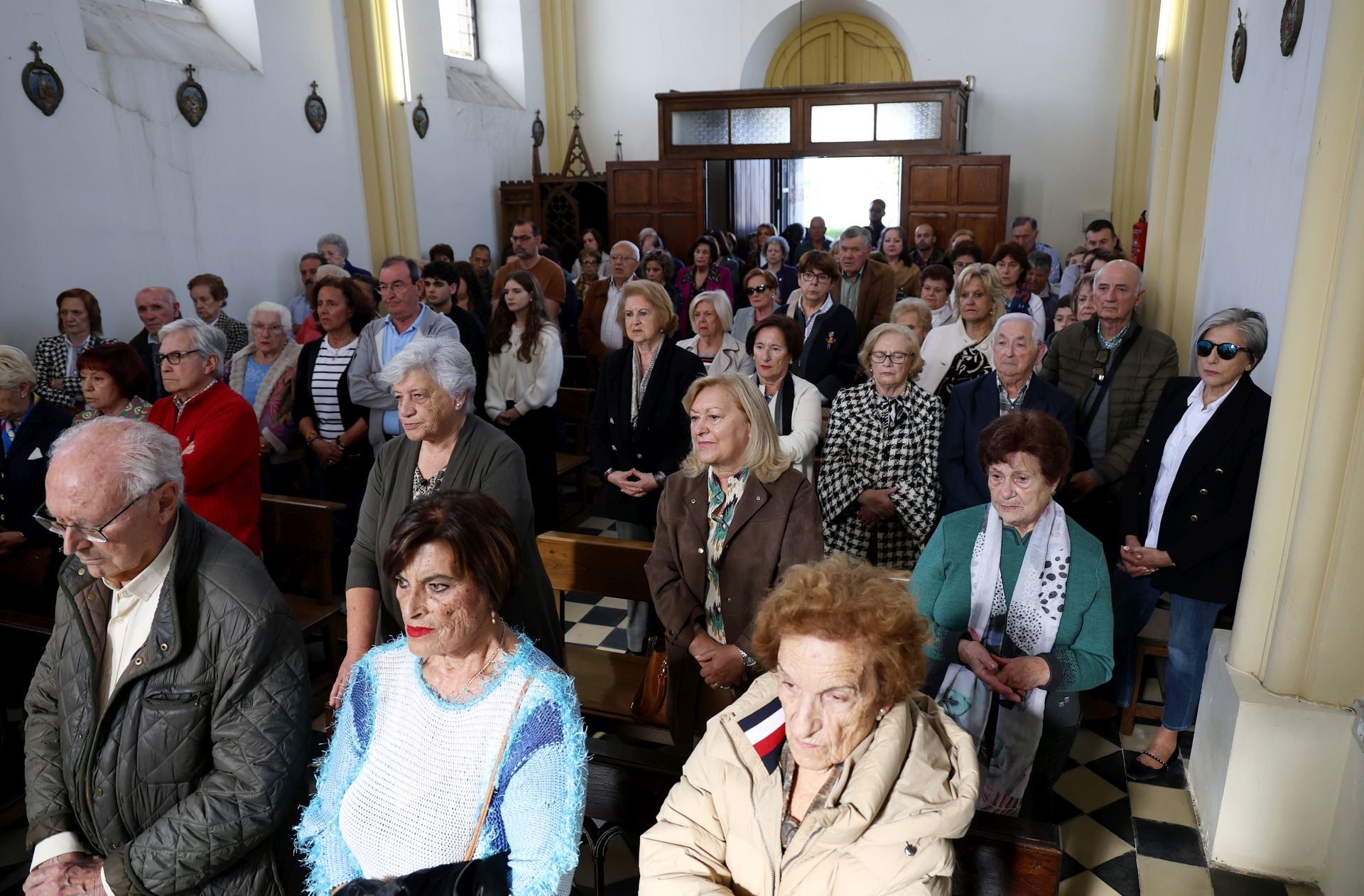 En fotos: Así ha sido la jornada de recuerdo en los cementerios asturianos