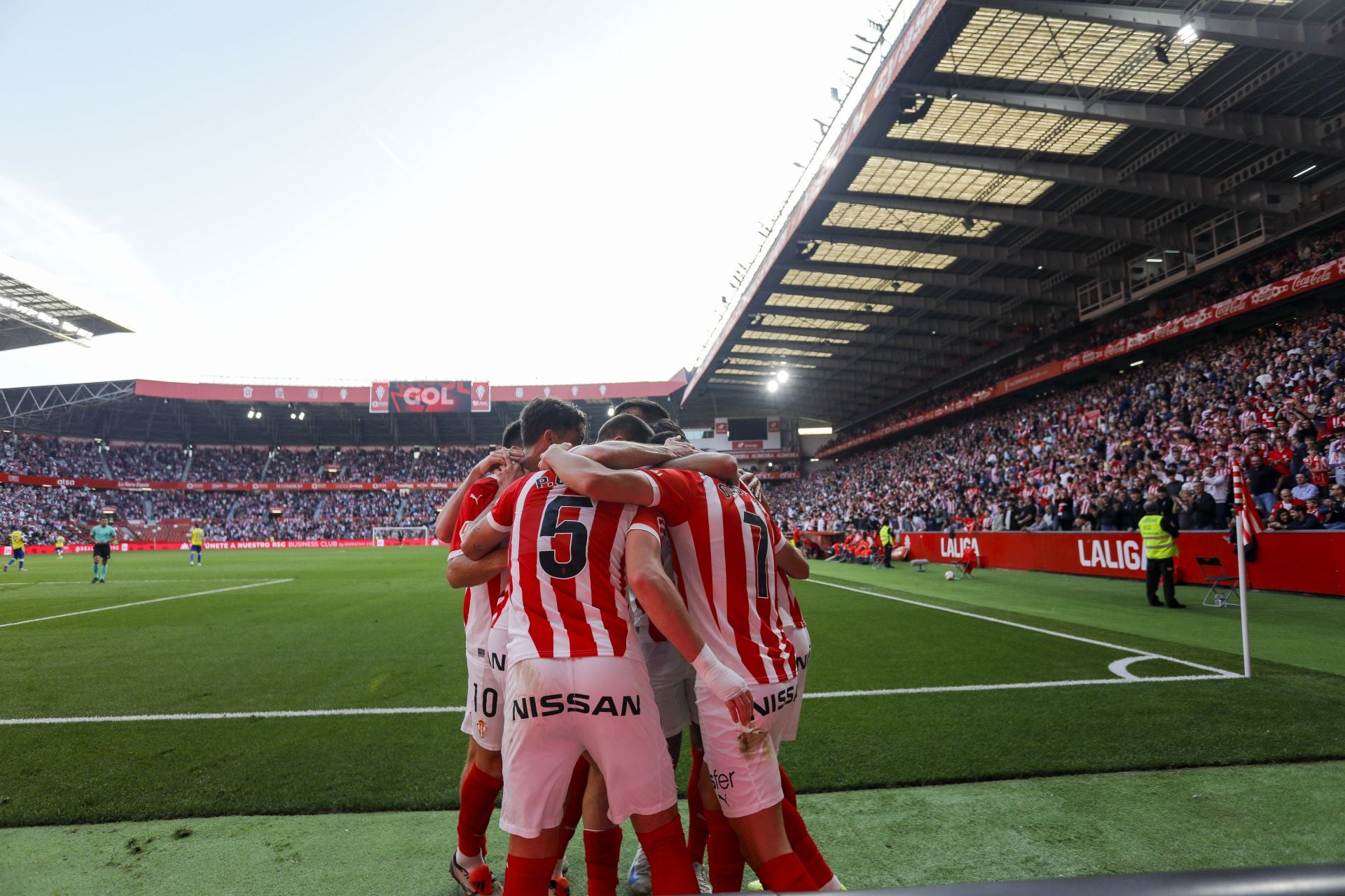 Fotos: Las mejores jugadas del Sporting de Gijón-Cádiz en El Molinón