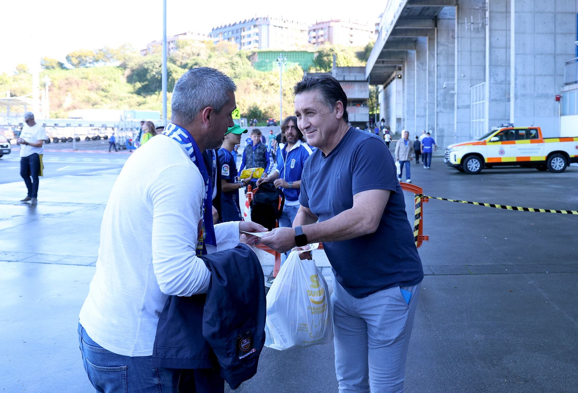 Fotos: Las jugadas del Real Oviedo-Burgos