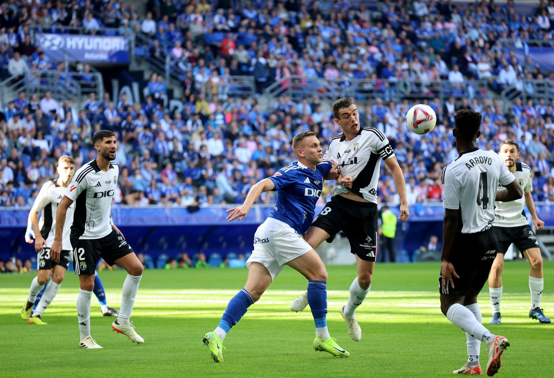 Fotos: Las jugadas del Real Oviedo-Burgos