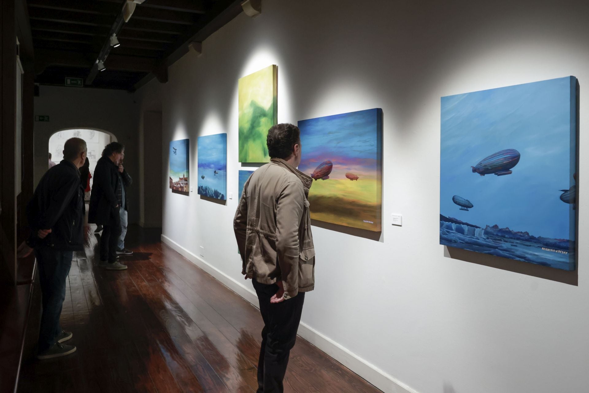 Inauguración de la exposición Entrearte en el palacio de Revillagigedo de Gijón