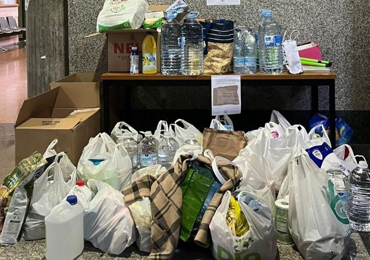 Productos recopilados en la Universidad de Oviedo para ayudar a los afectados por la DANA en Valencia.