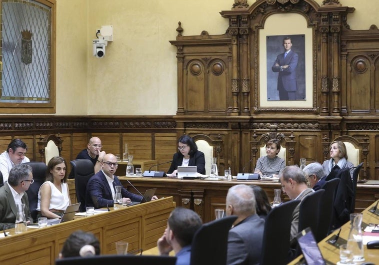 Directo: Pleno extraordinario en el Ayuntamiento de Gijón