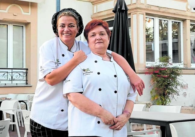 Noelia García y Beatriz Fernández. Restaurante Los Pisones (Gijón)