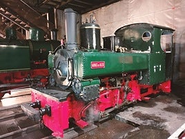 La locomotora, ya casi terminada, en l as instalaciones del museo después de su restauración minuciosa.