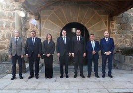 Luis Felipe Fernández, Carlos García, Laura Martín, Alfonso Fernández, Adrián Barbón, Francisco Fernández y Juan Cofiño.