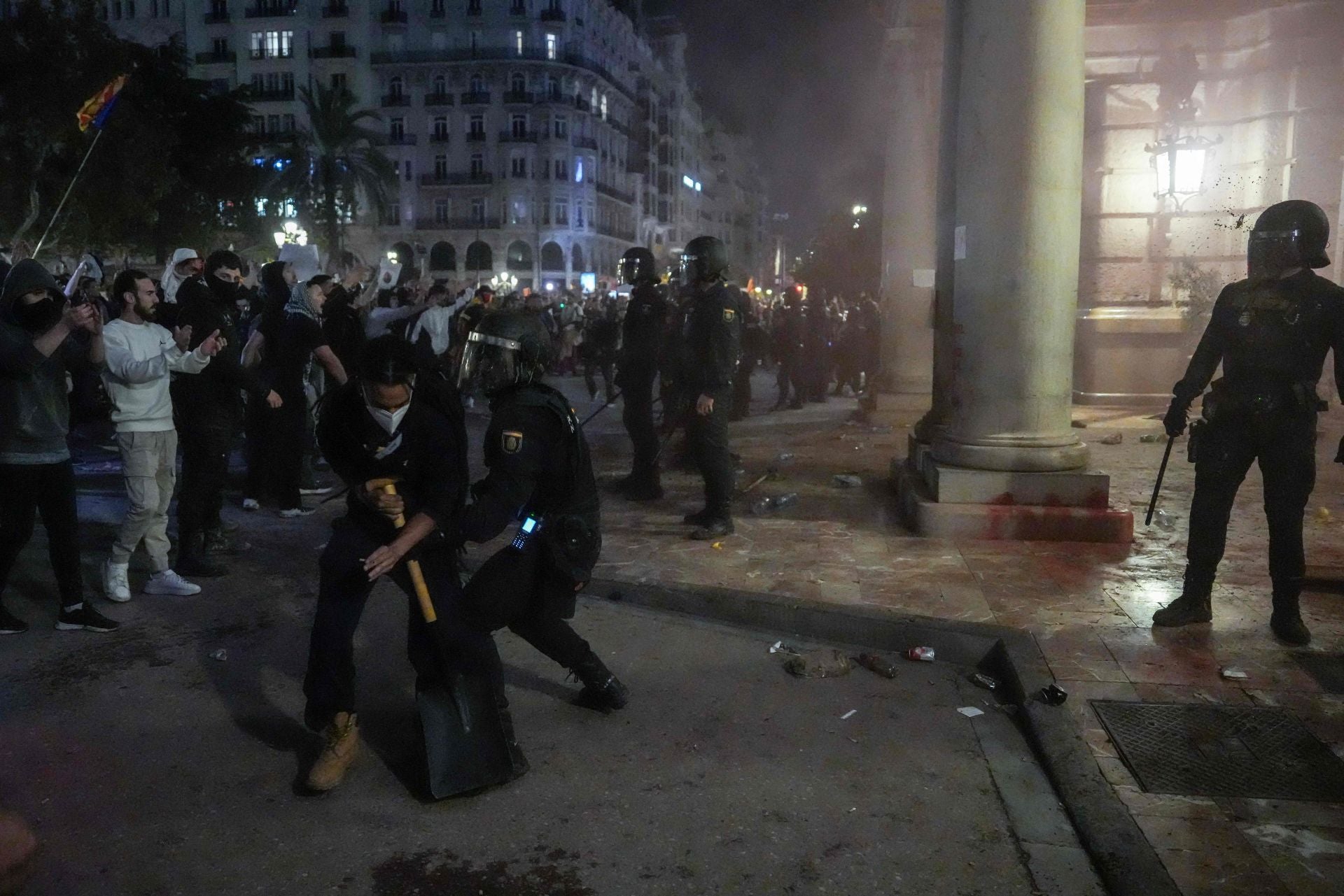 Así ha sido la multitudinaria manifestación en Valencia contra Carlos Mazón