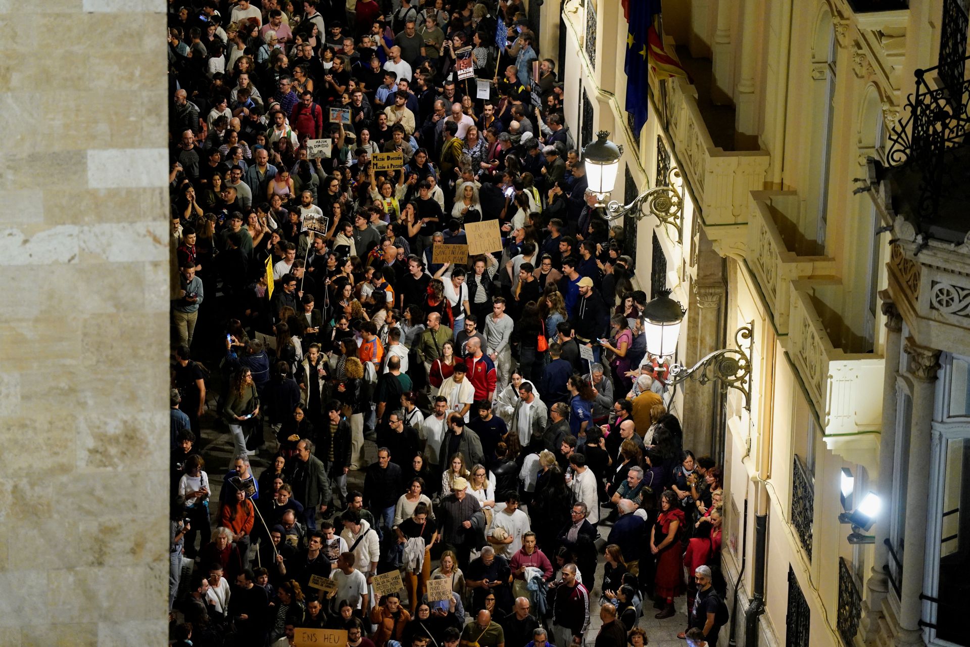 Así ha sido la multitudinaria manifestación en Valencia contra Carlos Mazón