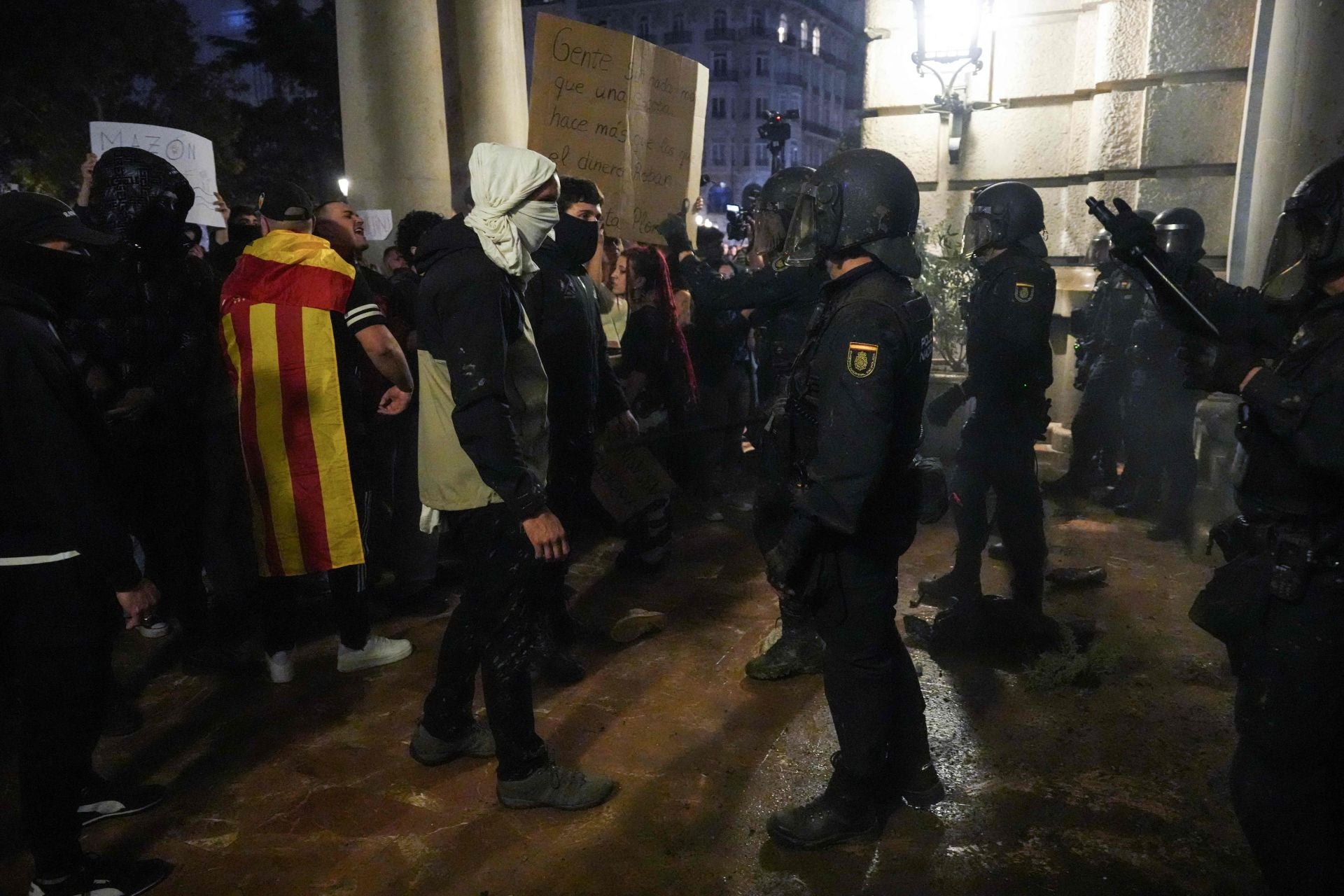 Así ha sido la multitudinaria manifestación en Valencia contra Carlos Mazón