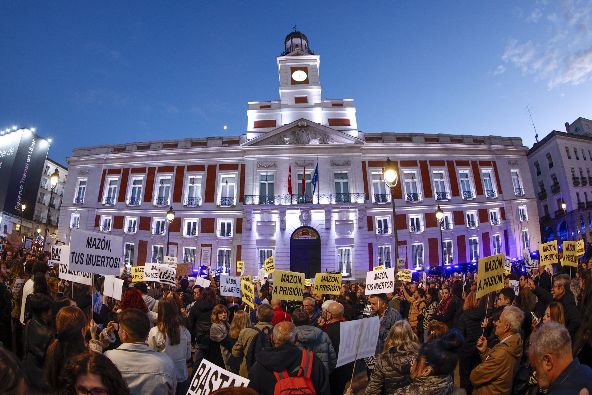 Así ha sido la multitudinaria manifestación en Valencia contra Carlos Mazón