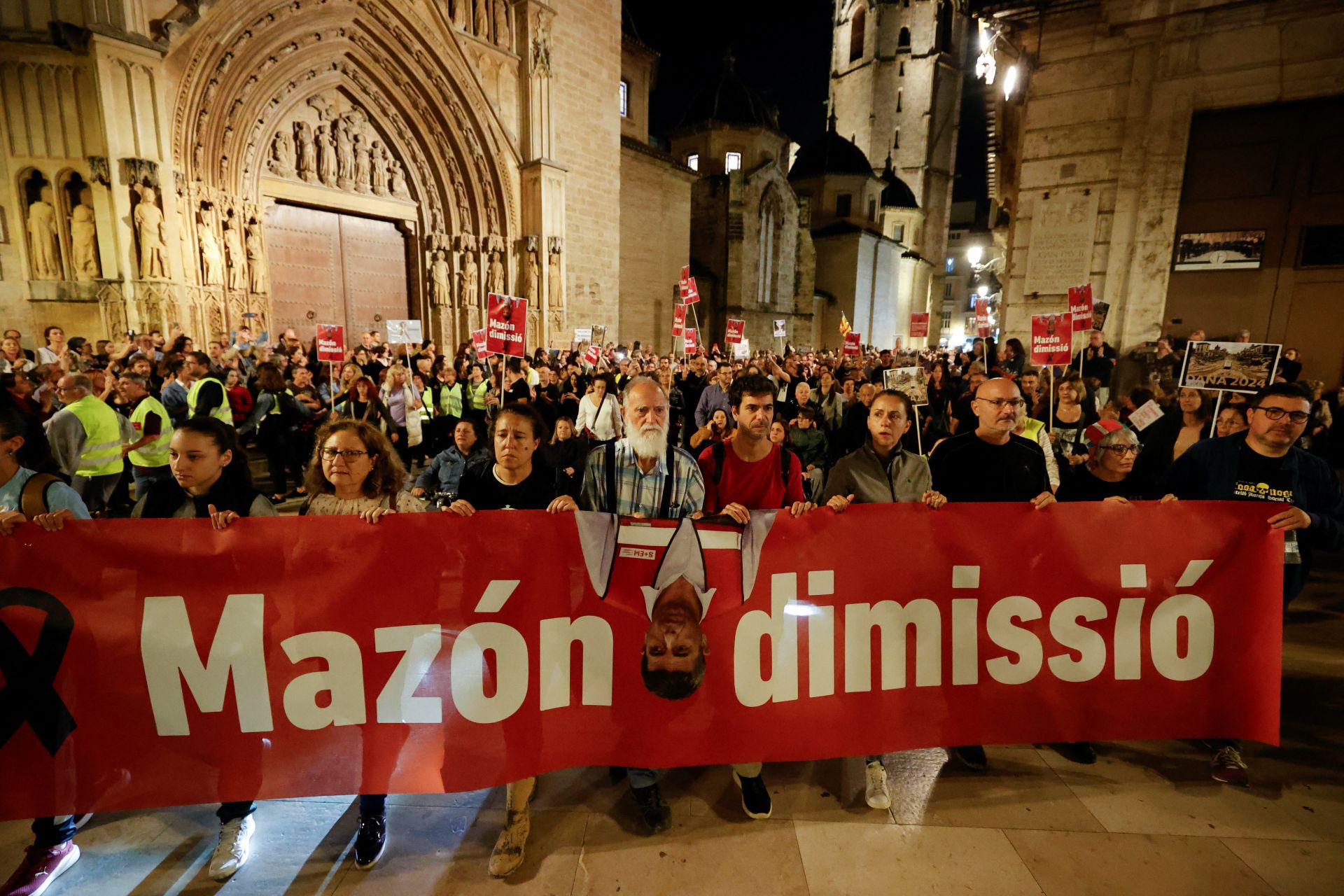 Así ha sido la multitudinaria manifestación en Valencia contra Carlos Mazón