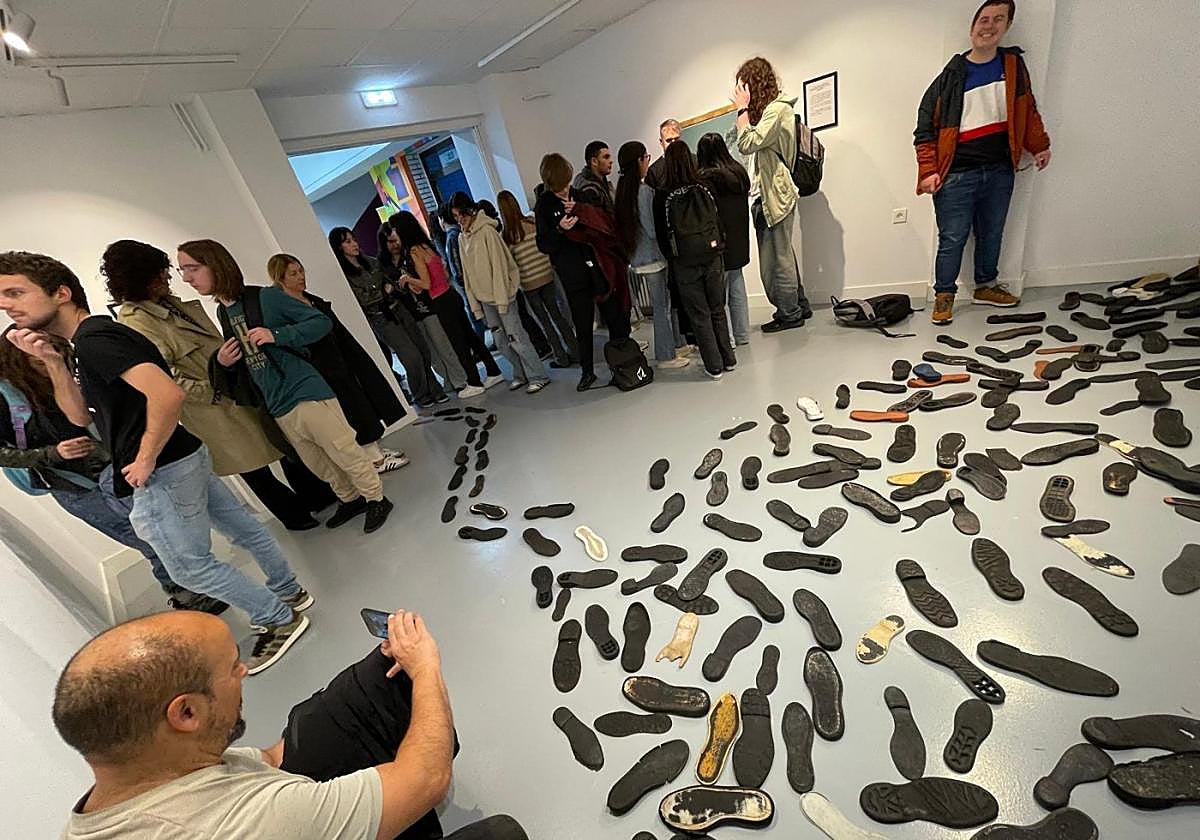 Sala de la exposición en el Menéndez Pidal de Avilés.