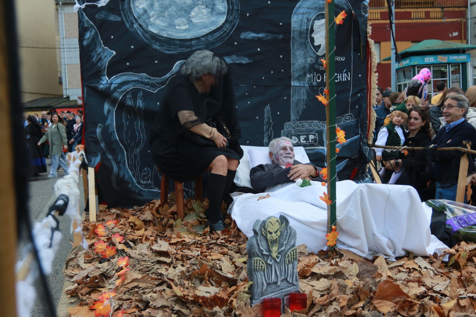 Moreda de Aller se echa a las calles para celebrar los Humanitarios