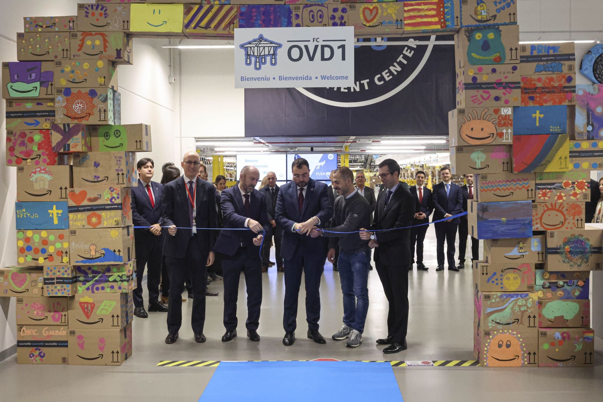 Inauguración oficial del centro logístico Amazon en Siero