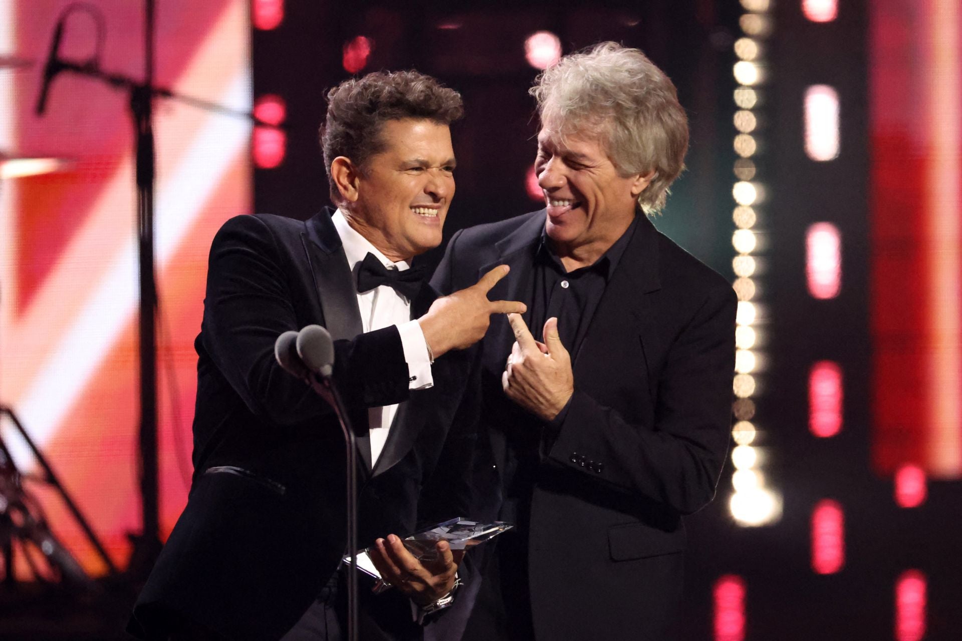 Música y mucho estilo: las mejores imágenes de los Grammy Latinos 2024