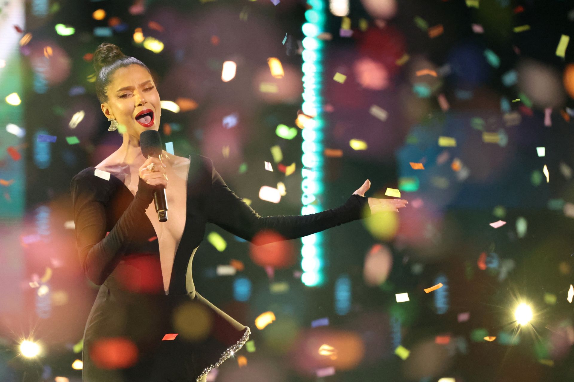 Música y mucho estilo: las mejores imágenes de los Grammy Latinos 2024