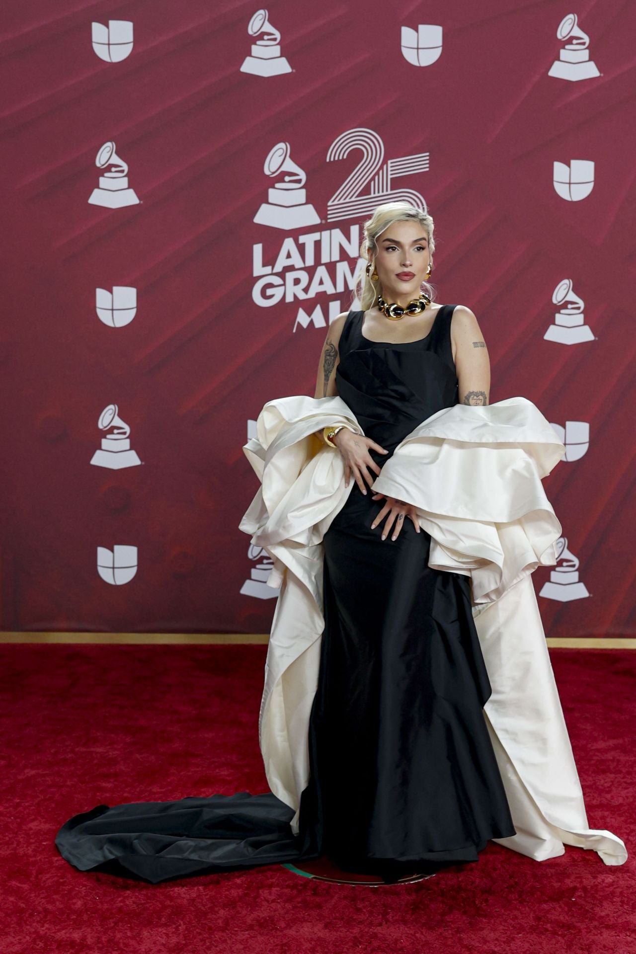 Música y mucho estilo: las mejores imágenes de los Grammy Latinos 2024