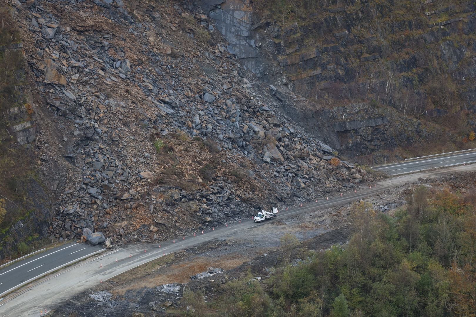 Situación del argayu en el Huerna.
