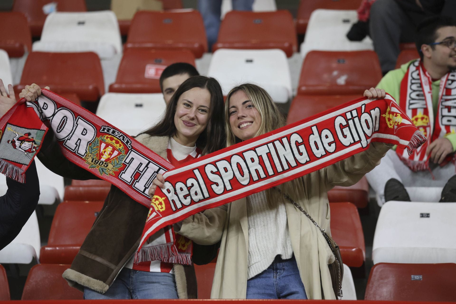 ¿Estuviste en el Sporting de Gijón - Granada? ¡Búscate!