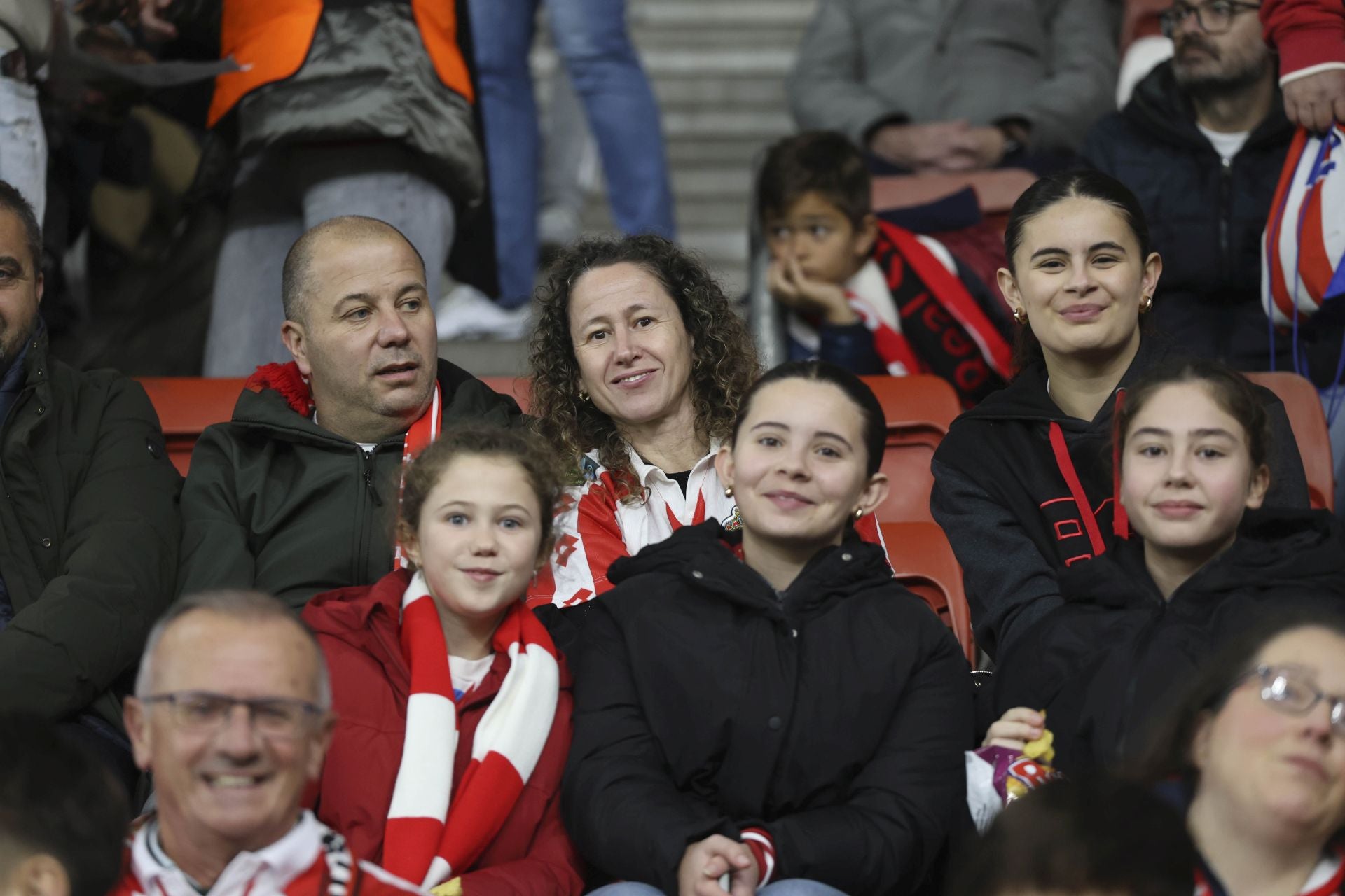 ¿Estuviste en el Sporting de Gijón - Granada? ¡Búscate!