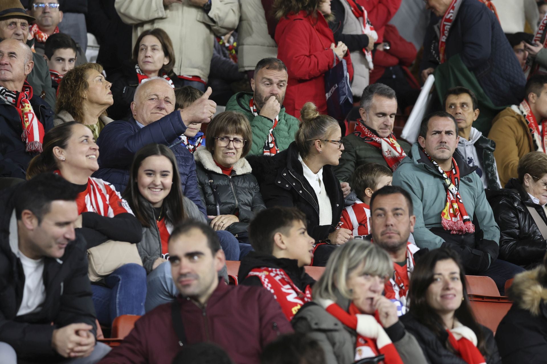 ¿Estuviste en el Sporting de Gijón - Granada? ¡Búscate!