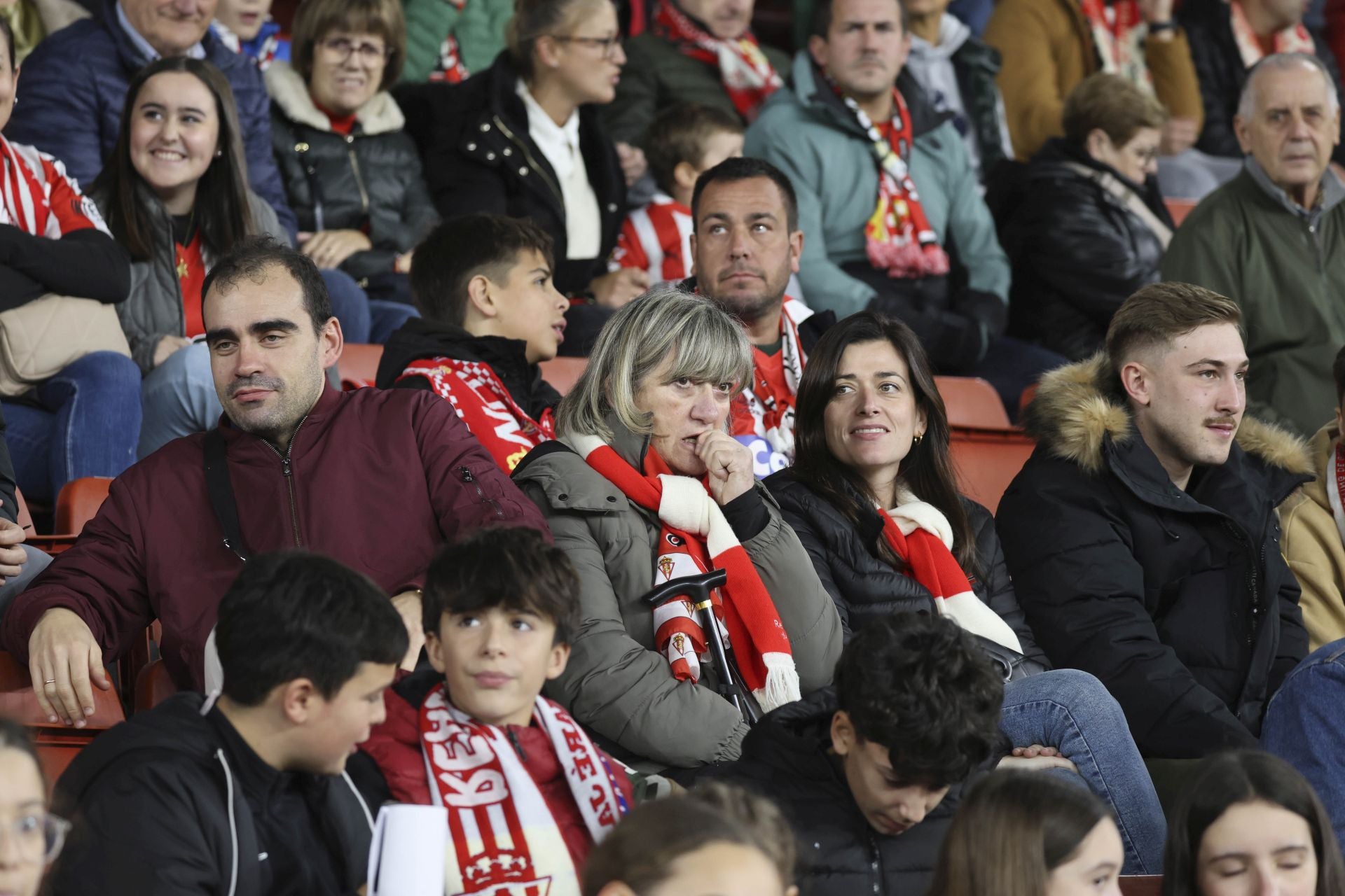 ¿Estuviste en el Sporting de Gijón - Granada? ¡Búscate!