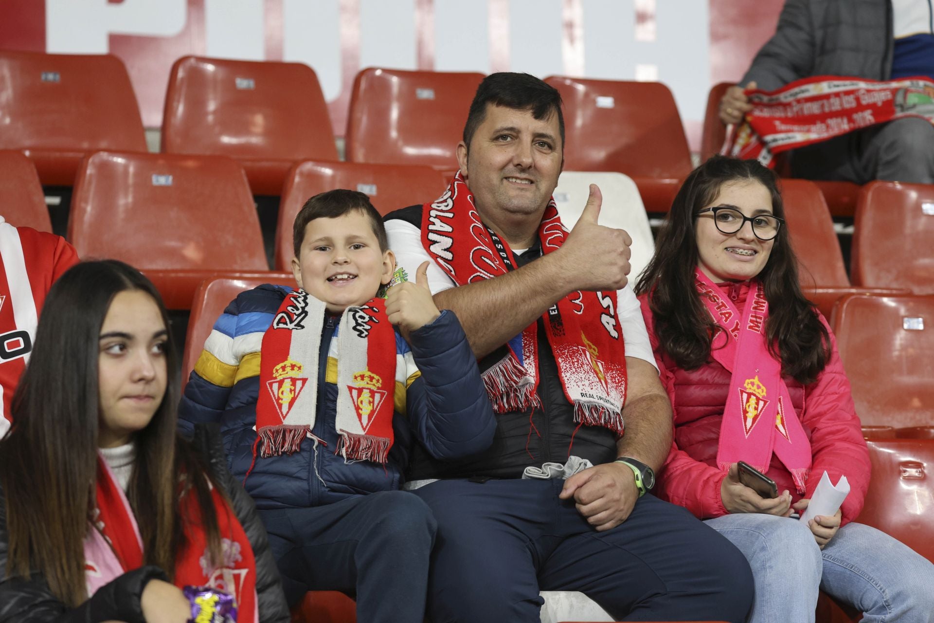 ¿Estuviste en el Sporting de Gijón - Granada? ¡Búscate!