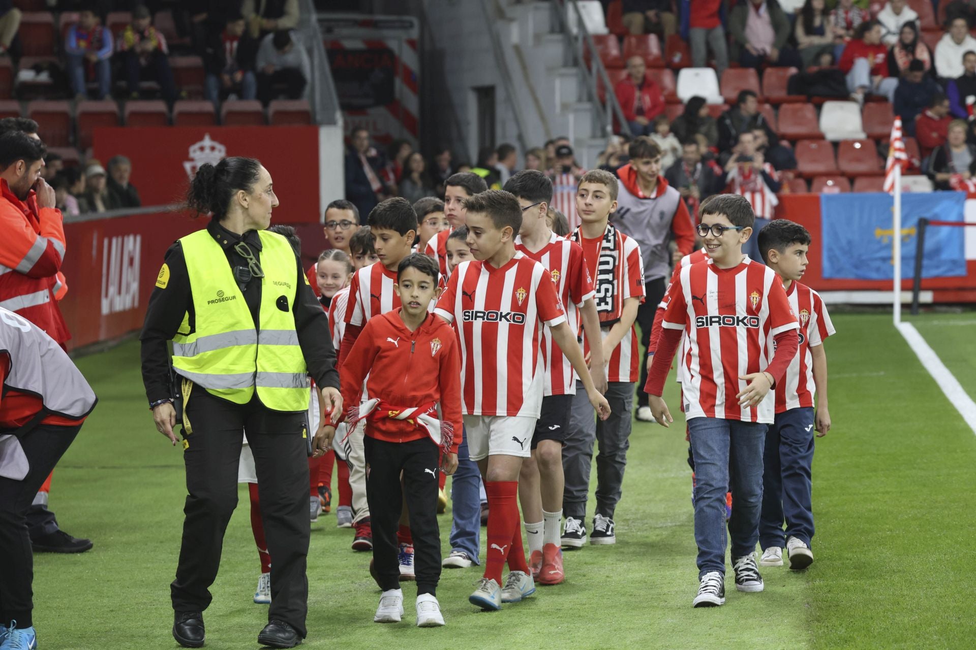 ¿Estuviste en el Sporting de Gijón - Granada? ¡Búscate!