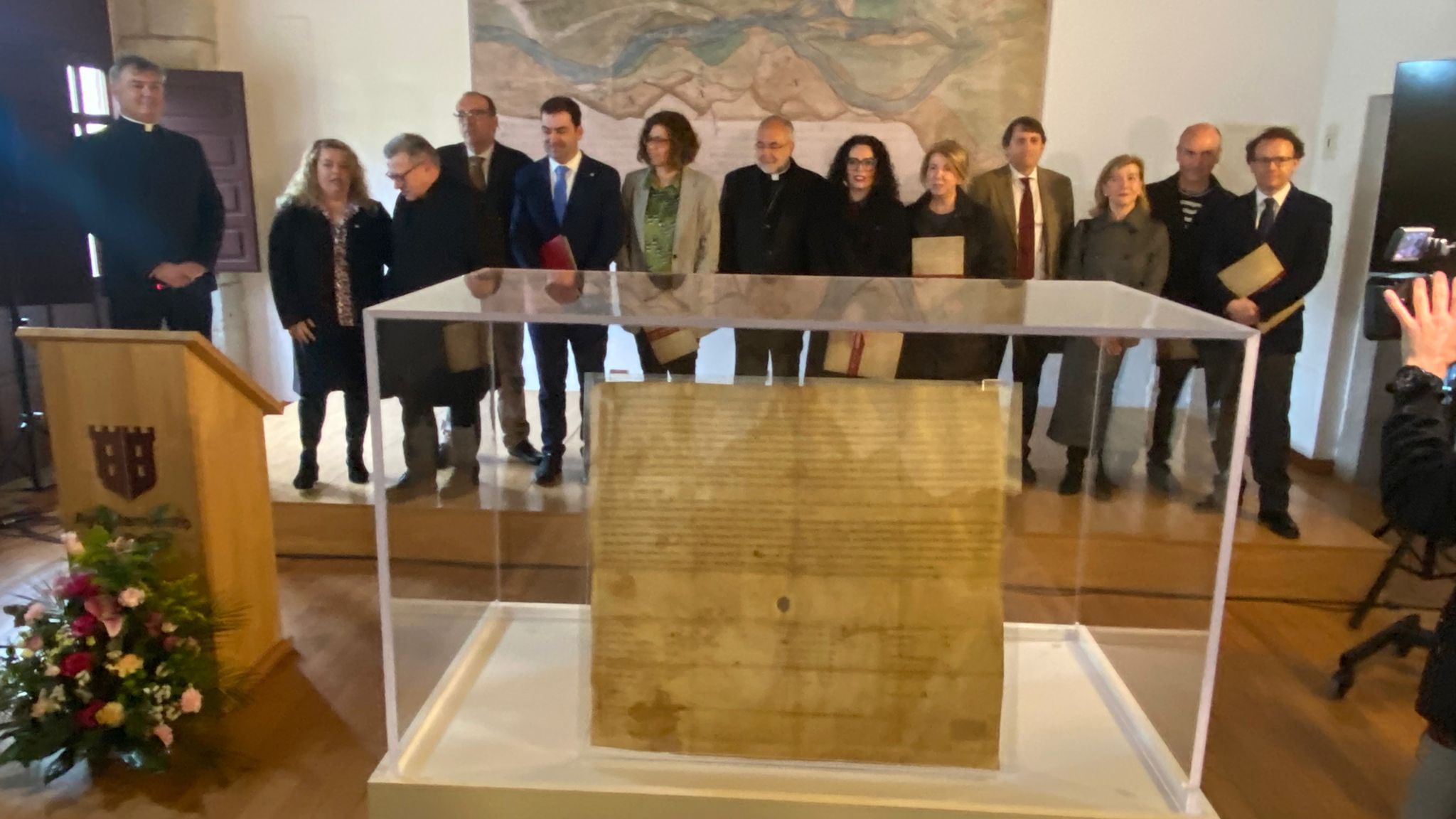 El pergamino fundacional del monasterio de Cornellana regresa a Asturias