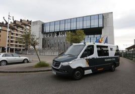 El detenido por la violación de una menor de 17 años en Gijón fue trasladado a prisión.