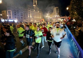 Participantes en la última edición de la San Silvestre de Oviedo.