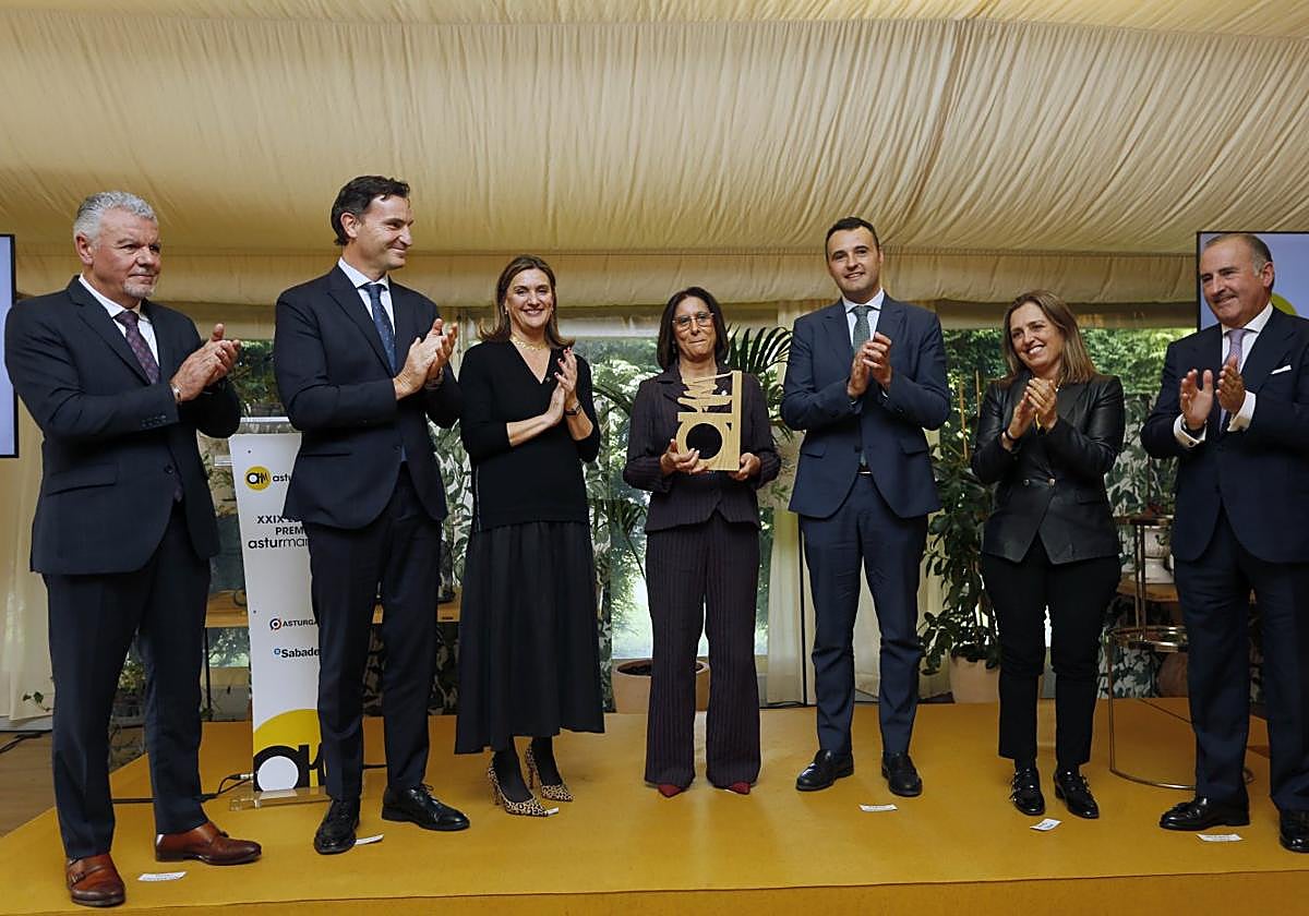 Belarmino Feito, Jorge González, Montserrat Martínez, Teresa Fernández Marmiesse, Guillermo Peláez, María Calvo y Pablo Junceda.