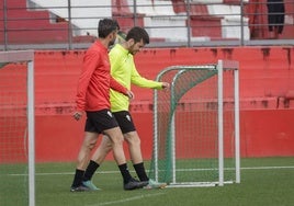 Guille Rosas, dialogando con Rubén Albés en Mareo.