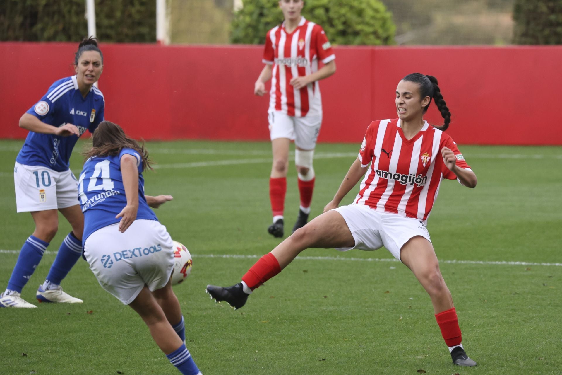 Las mejores imágenes del derbi femenino: Sporting de Gijón 2 - 0 Real Oviedo