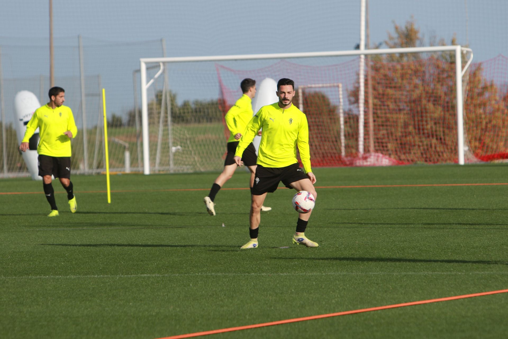 Entrenamiento del Sporting este sábado, 23 de noviembre de 2024