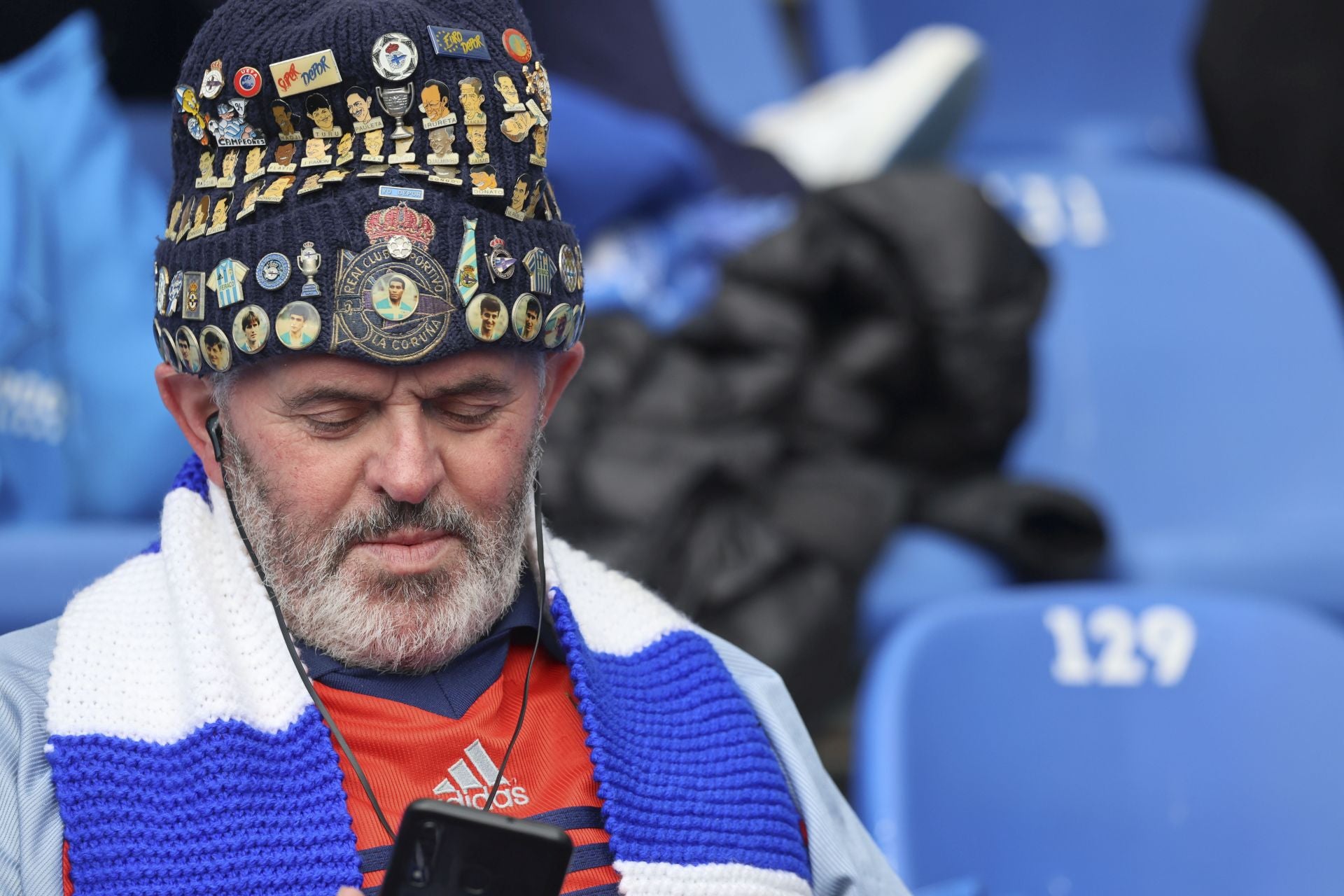 ¿Estuviste en Riazor animando al Sporting? ¡Búscate!