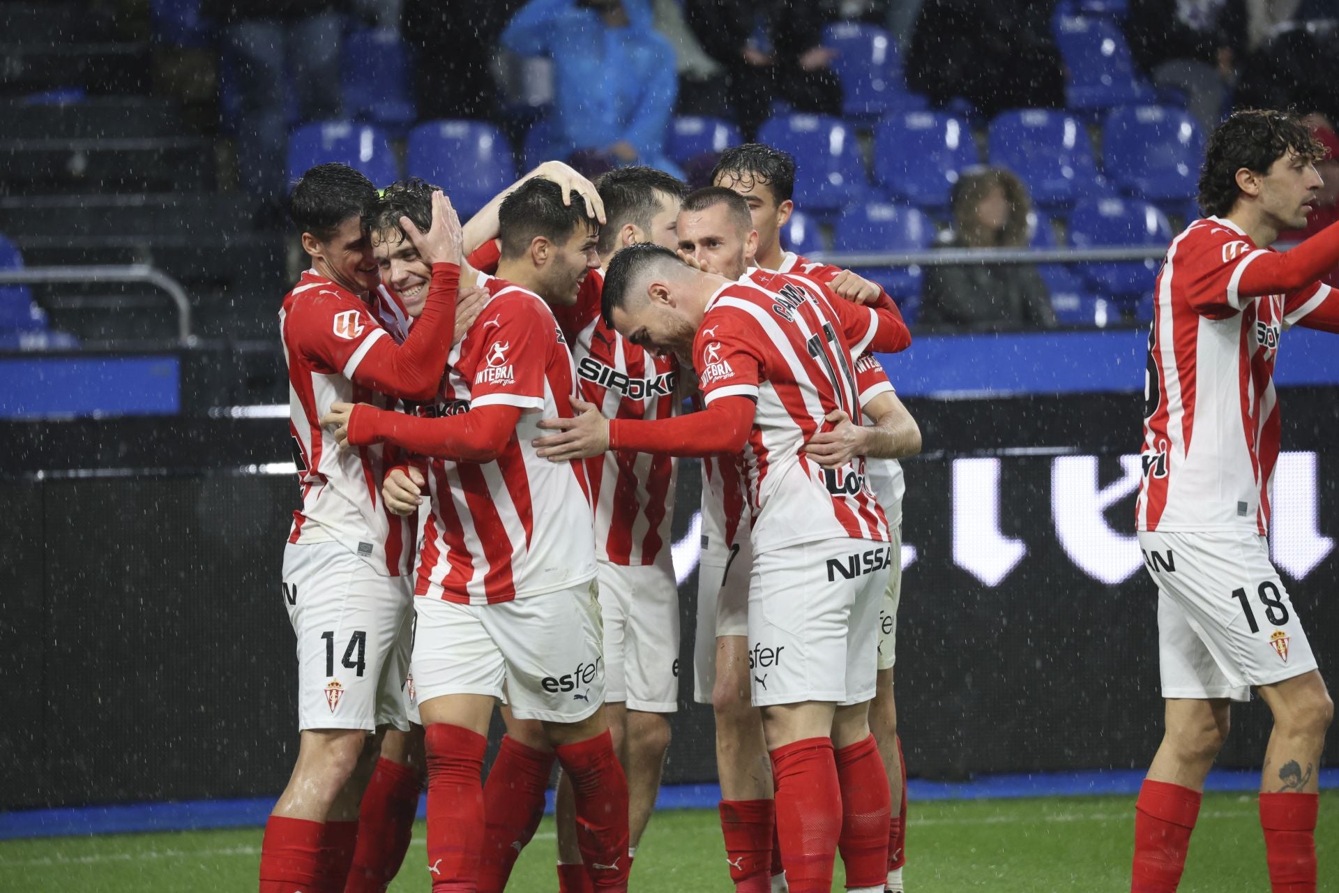 Las mejores imágenes del Deportivo de la Coruña - Sporting de Gijón