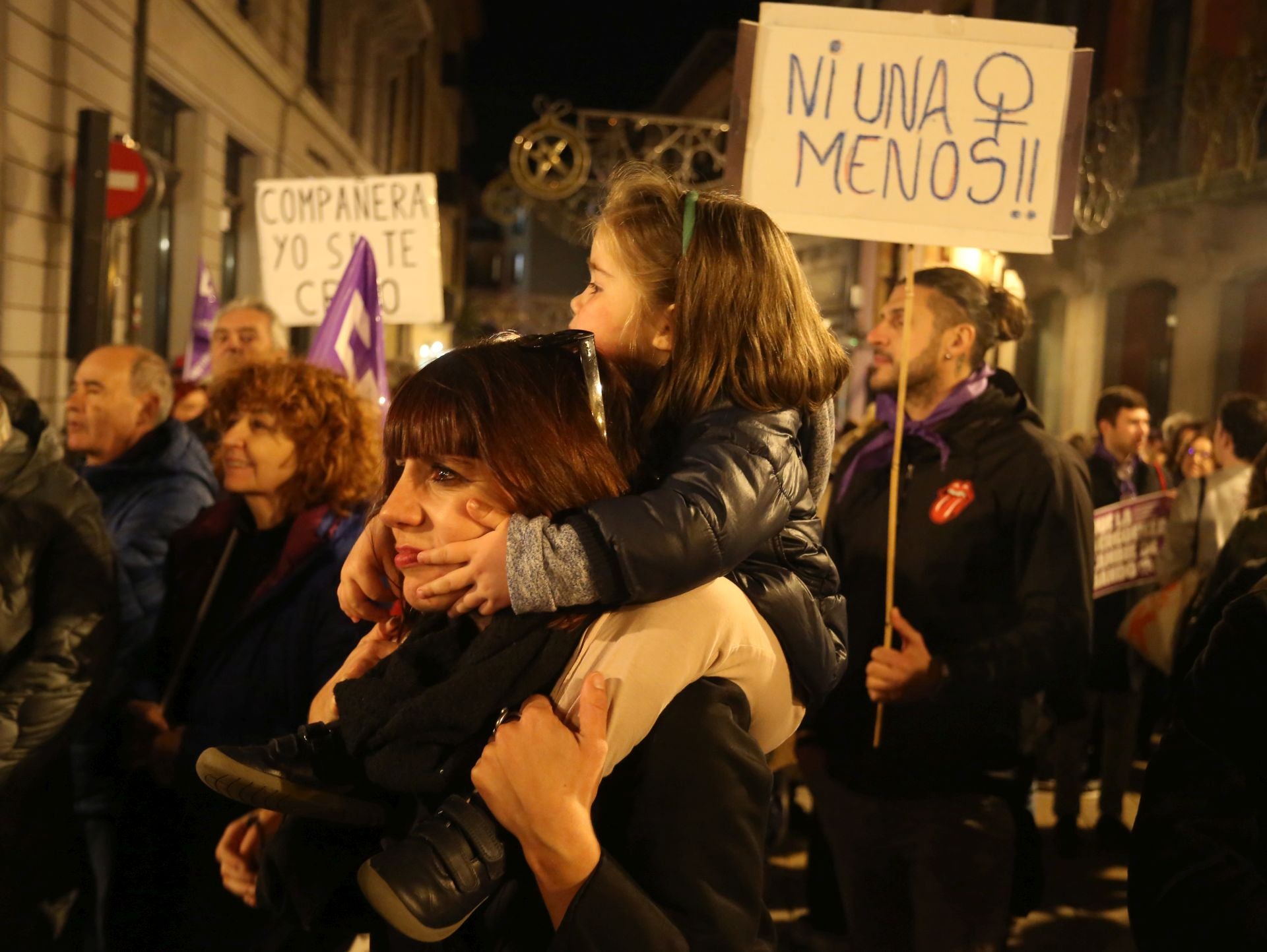 Las calles de Oviedo se llenan por la eliminación de la violencia contra las mujeres