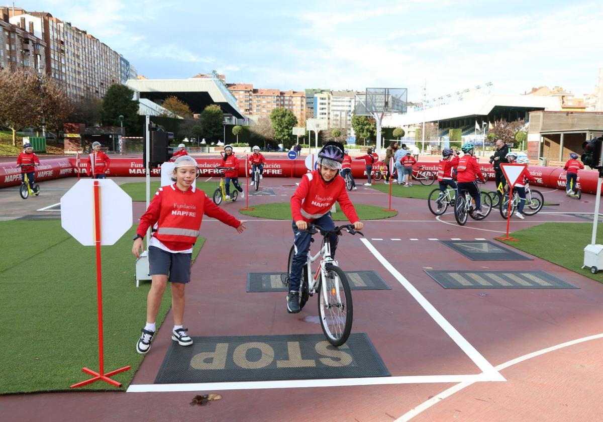 Algunos de los menores de Avilés que participaron en la actividad.