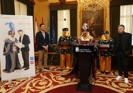 El disco 'Villancicos del Príncipe Abdeladid' se ha presentado este miércoles en el Ayuntamiento de Gijón.